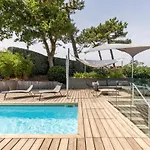 Milady Keyweek With Pool Ocean Views In Willa *