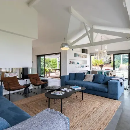 Milady Keyweek With Pool Ocean Views In