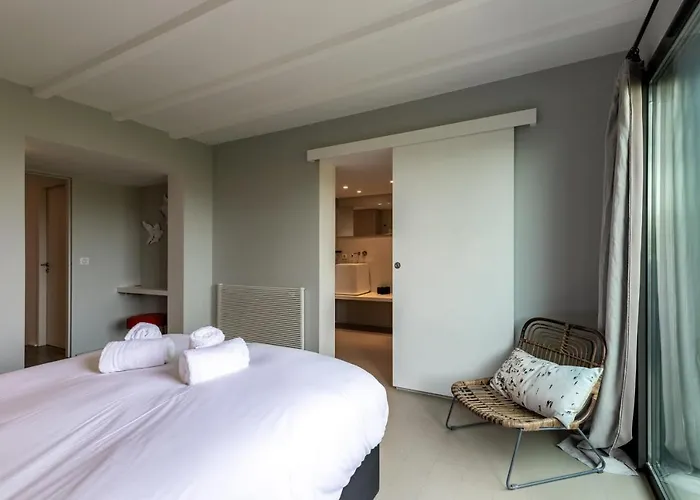 Milady Keyweek With Pool Ocean Views In Βίλα