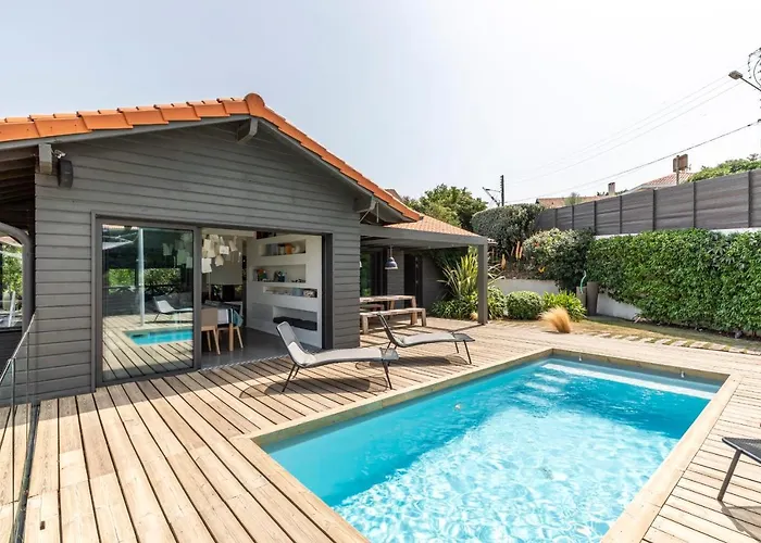 Milady Keyweek With Pool Ocean Views In 비아히쯔