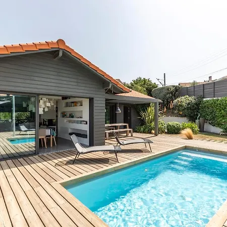 Milady Keyweek With Pool Ocean Views In 比亚里茨