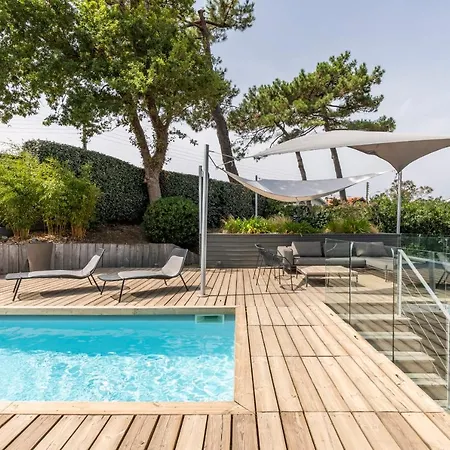 Milady Keyweek With Pool Ocean Views In 别墅 *